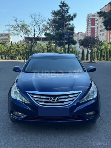 Hyundai Sonata-1