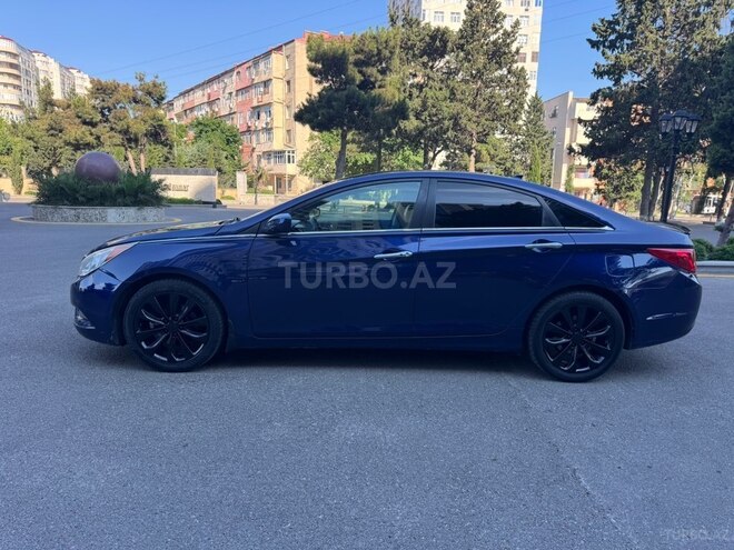 Hyundai Sonata-6