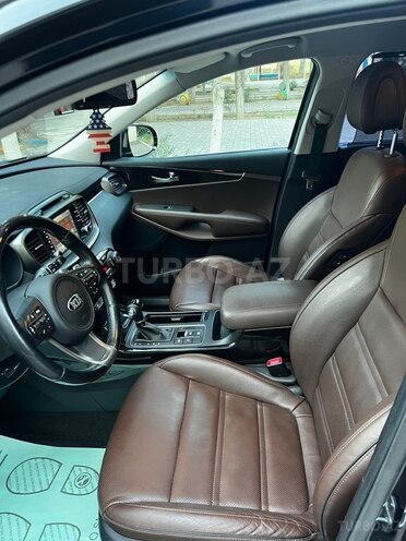 Kia Sorento-15