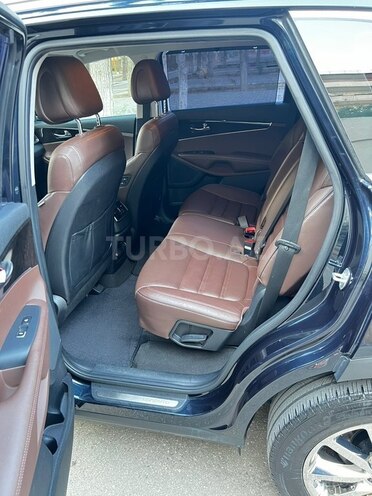 Kia Sorento-11