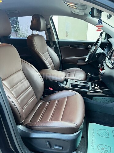 Kia Sorento-16