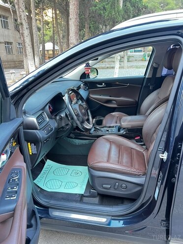 Kia Sorento-12
