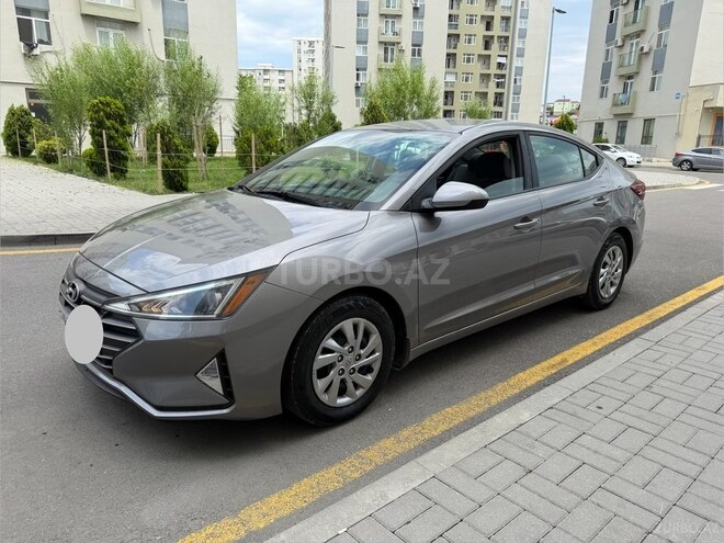 Hyundai Elantra-5