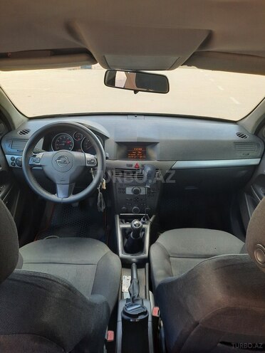 Opel Astra-10