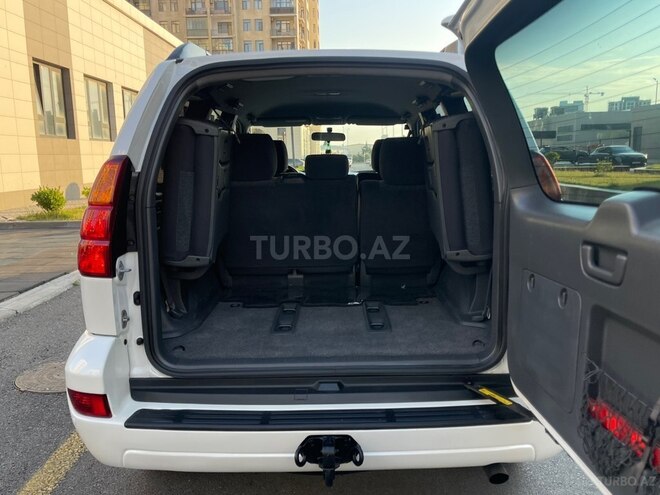 Toyota Land Cruiser Prado-16