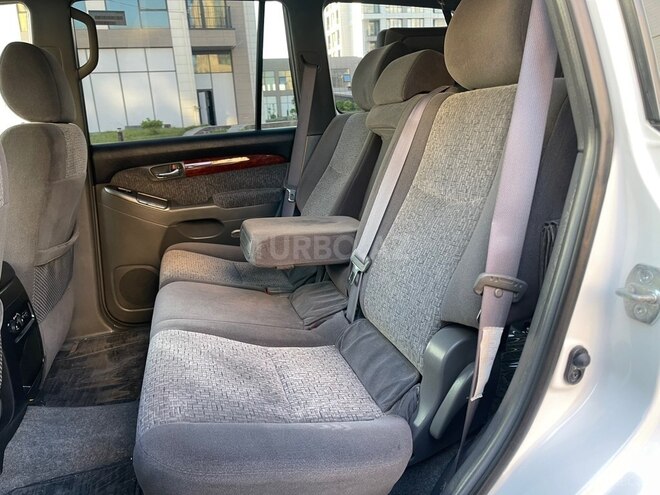 Toyota Land Cruiser Prado-14