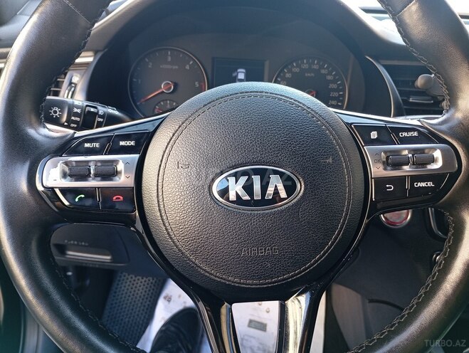Kia K7-3