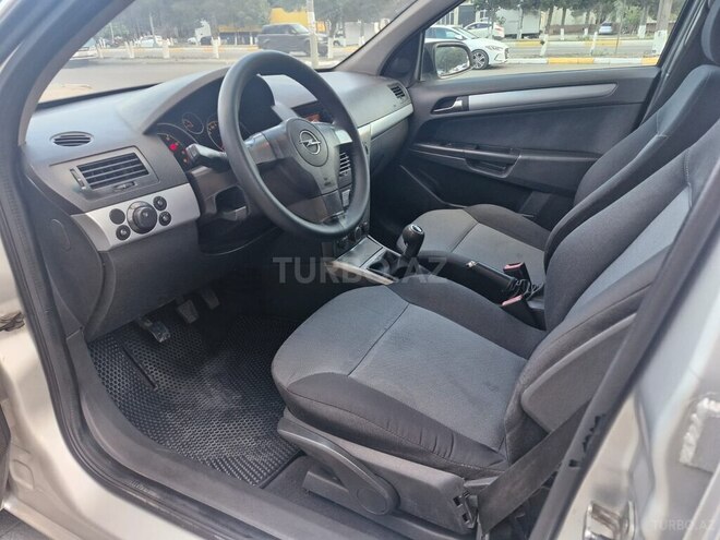 Opel Astra-10
