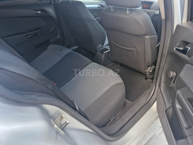 Opel Astra-13