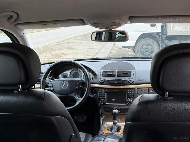 Mercedes E 220-7