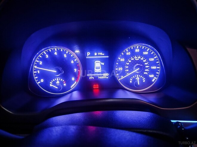 Hyundai Elantra-10