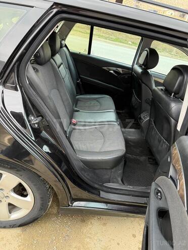 Mercedes E 220-11