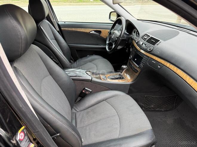 Mercedes E 220-3