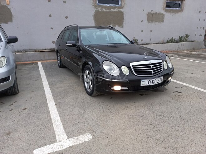 Mercedes E 220-13