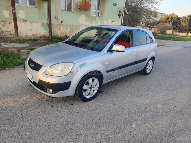 Kia Rio-5