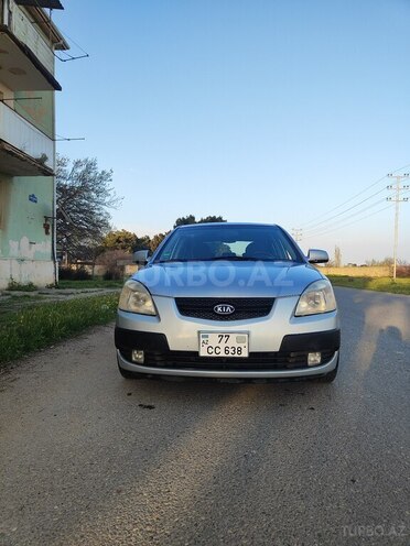 Kia Rio-1