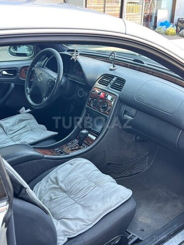 Mercedes CLK 200-9