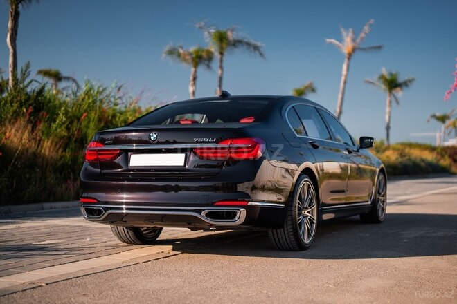 BMW 750-7
