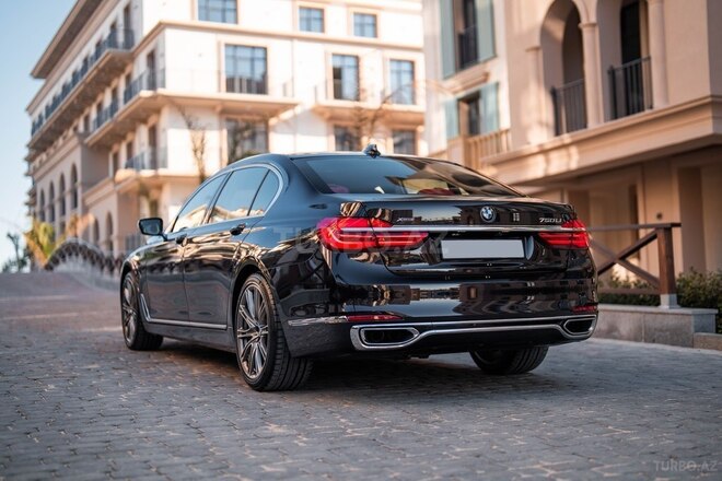 BMW 750-6