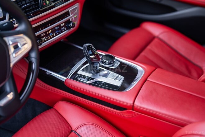 BMW 750-13