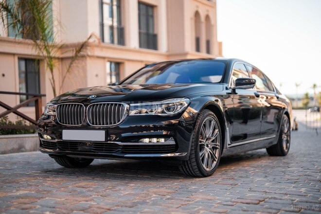 BMW 750-2