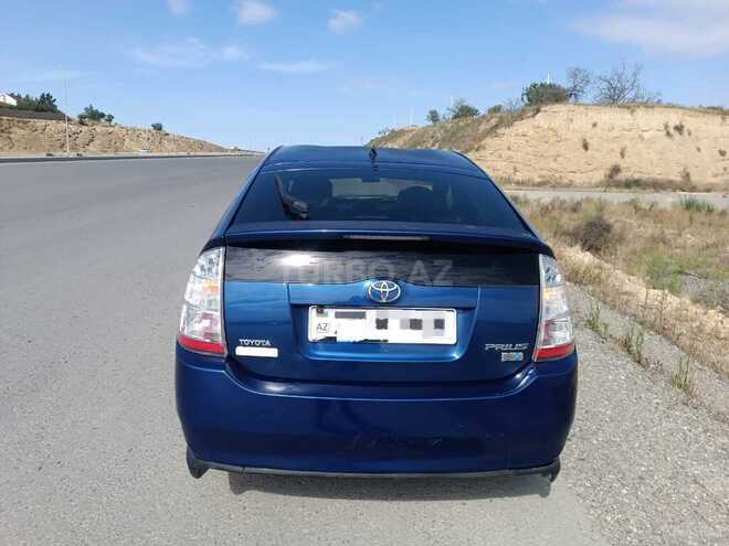 Toyota Prius-3