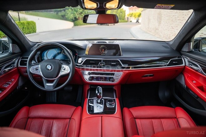 BMW 750-12