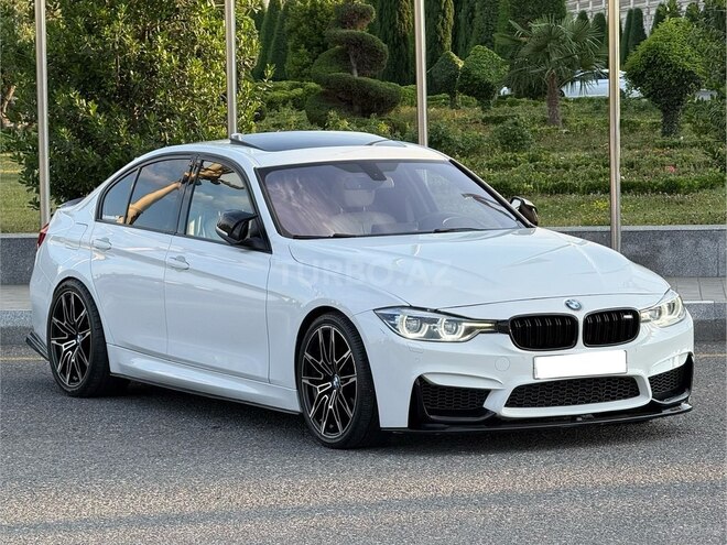 BMW 330-2
