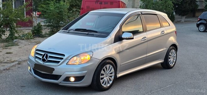 Mercedes B 170-1