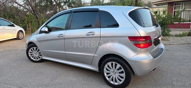Mercedes B 170-4
