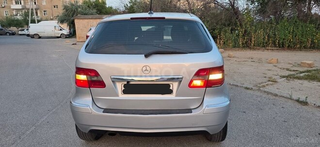 Mercedes B 170-11