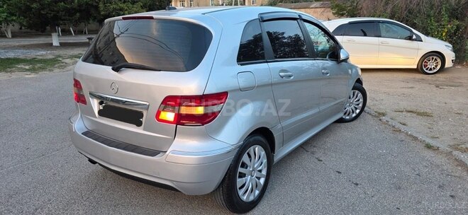 Mercedes B 170-2