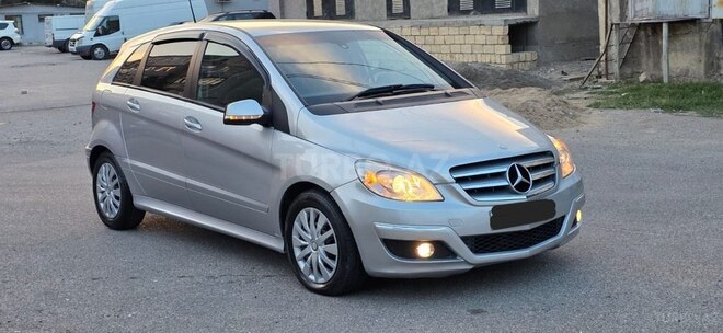 Mercedes B 170-9