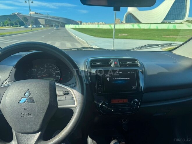 Mitsubishi Mirage-4