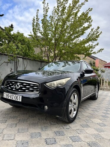 Infiniti FX35-1