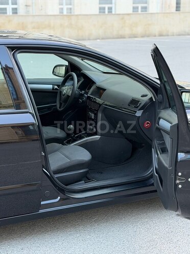 Opel Astra-11