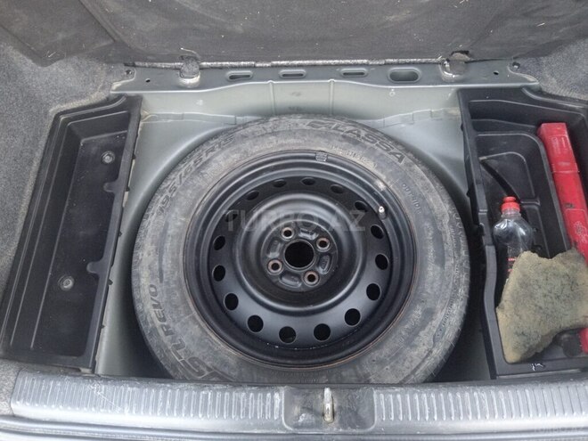 Toyota Corolla-14