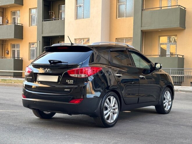 Hyundai ix35-7