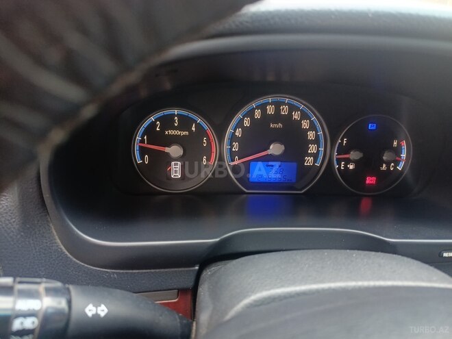 Hyundai Santa Fe-4