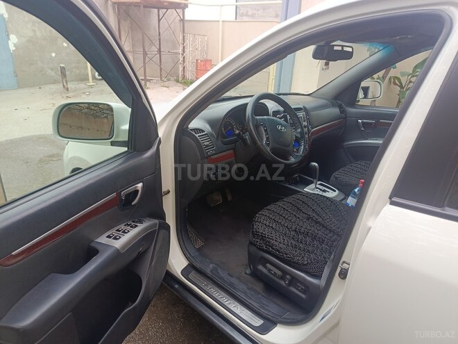 Hyundai Santa Fe-5