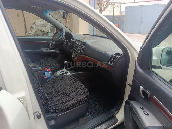 Hyundai Santa Fe-14