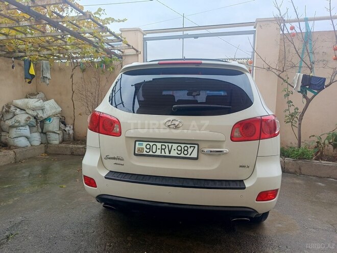 Hyundai Santa Fe-8