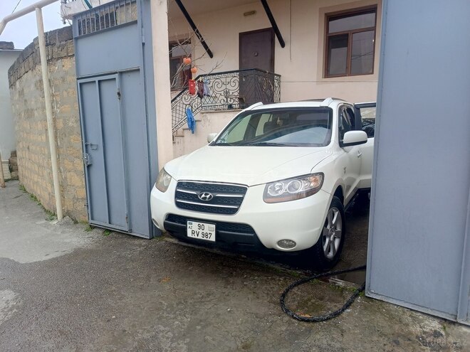 Hyundai Santa Fe-9