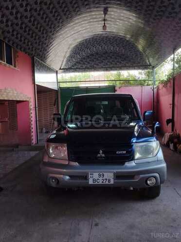 Mitsubishi Pajero io-1