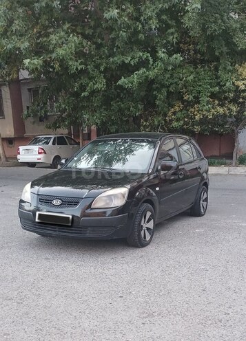 Kia Rio-2