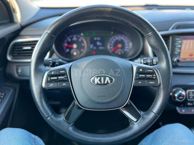 Kia Sorento-21