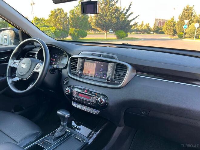 Kia Sorento-11