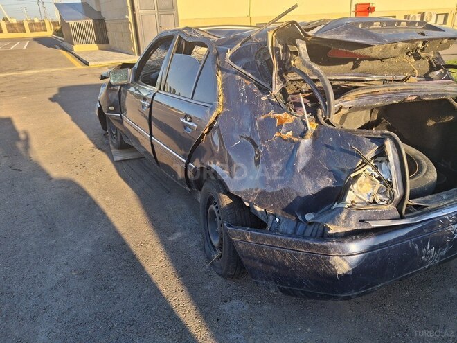 Mercedes C 200-4
