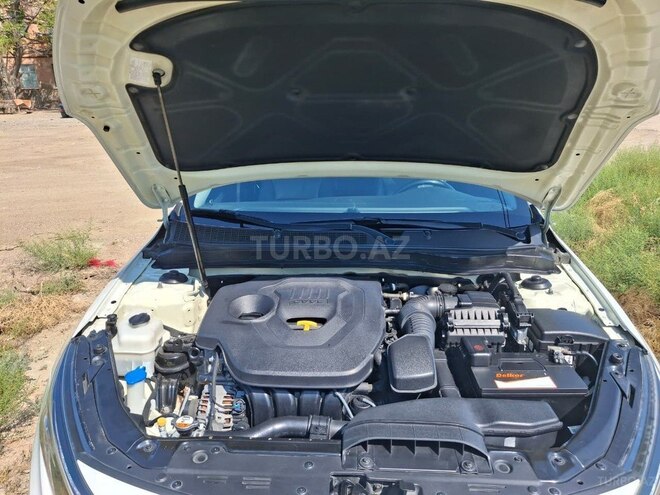 Kia K5-15