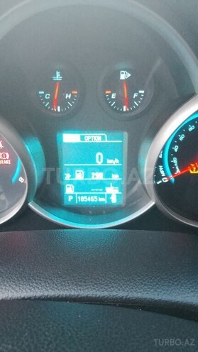 Chevrolet Cruze-11